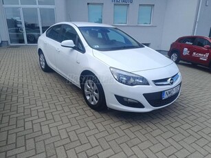 OPEL ASTRA J Sedan 1.6 Selection EURO6