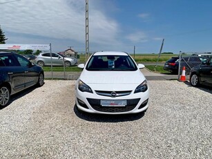 OPEL ASTRA J Sports Tourer 1.6 CDTI Start-Stop Enjoy Navi.D klíma.Parkradar.Ülés és kormányfütés.Tempomat.Szervizmúlt