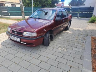 OPEL VECTRA A 1.6 CDX