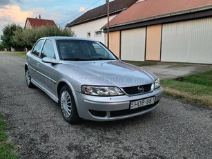 OPEL VECTRA B 1.8 16V CD