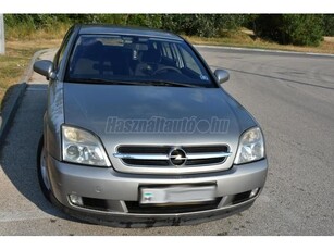 OPEL VECTRA C 1.8 Comfort garantált km. rendszeresen karbantartott. Magyarországi