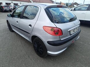 PEUGEOT 206 1.4 HDi Presence