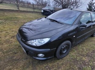 Peugeot 206 1.4 Look Indul. üzemképes! 175.063 km!