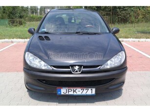 PEUGEOT 206 1.4 X-Design