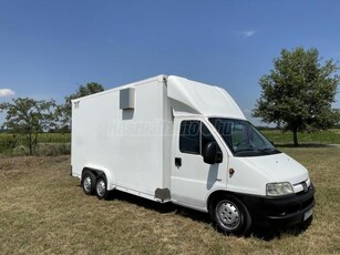 PEUGEOT BOXER FOOD TRUCK BÉRELHETŐ / B-VEL VEZETHETŐ!