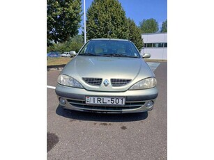 RENAULT MEGANE 1.4 16V Alize