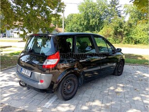 RENAULT SCENIC Scénic 1.9 dCi Privilege