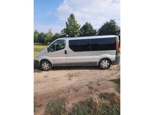 RENAULT TRAFIC 2.0 dCi L2H1P2 Passenger