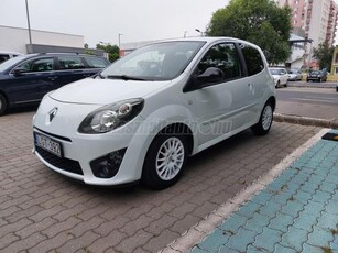 RENAULT TWINGO 1.2 16V Night&Day Mo.-i. gar.km. szervízkönyv. hideg kíma. 4évsz.gumi