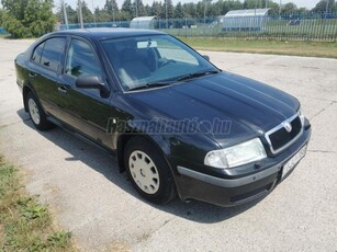 SKODA OCTAVIA 1.4 Cool Tradition