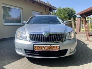 SKODA OCTAVIA Combi 1.6 Family TOLATÓRADAR 160000 KM!!!