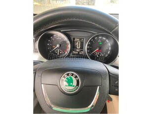 SKODA SUPERB Combi 2.0 CR TDI Elegance DSG