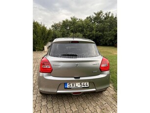 SUZUKI SWIFT 1.2 Dualjet Hybrid GLX Érintő Képernyő. Végig Suzuki Szakszerviz. plusz téli gumi téli felnivel 450 Eur