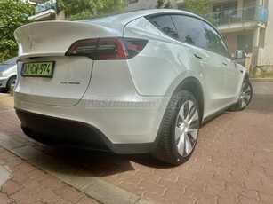 TESLA MODEL Y Long Range AWD (Automata) AMD Ryzen.Berlini gyártás.Kalaptartó.Sérülésmentes