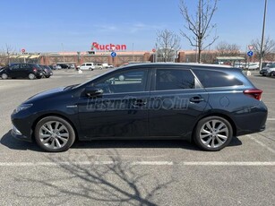 TOYOTA AURIS Touring Sports 1.8 HSD Executive TSS (Automata)