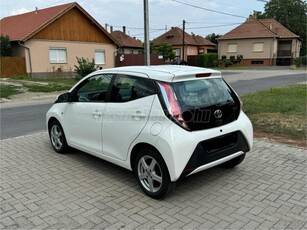 TOYOTA AYGO 1.0 x-cite