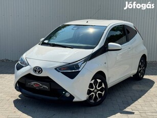 Toyota Aygo 1.0 x-treme cool&safe + smart Navi....