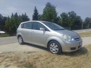 TOYOTA COROLLA VERSO 1.8 Luna Jól felszerelt. vonóhorgos. 7 személyes . rozsdamentes