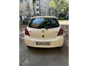 TOYOTA YARIS 1.0