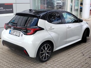 TOYOTA YARIS 1.5 Hybrid Selection Style e-CVT