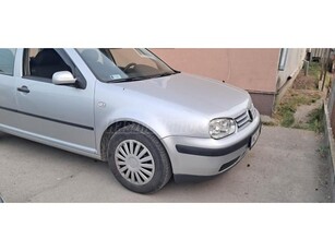 VOLKSWAGEN GOLF IV 1.4 Euro 25 év