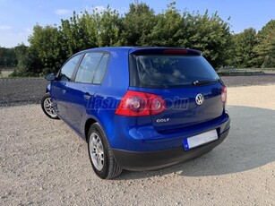 VOLKSWAGEN GOLF V 1.4 Trendline