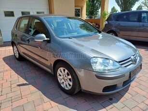 VOLKSWAGEN GOLF V 1.6 FSI Comfortline