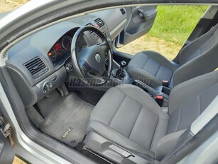 VOLKSWAGEN GOLF V 1.9 TDi Comfortline