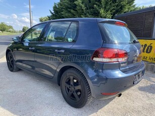 VOLKSWAGEN GOLF VI 1.6 TDi Highline PARKASSZISZTENS - KLÍMA - TEMPOMAT - ÜLÉSFŰTÉS - FRISS MŰSZAKI