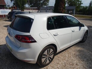 VOLKSWAGEN GOLF VII e-Golf 110.915 KM.FULL LED+DIGIT KLÍMA.NAVI.ÚJ GUMIK