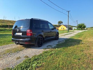 VOLKSWAGEN TOURAN 1.4 TSi Trendline