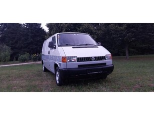 VOLKSWAGEN TRANSPORTER T4 Caravelle 2.5 TDI