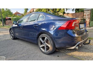 VOLVO S60 2.4 D [D5] AWD R-Design Geartronic