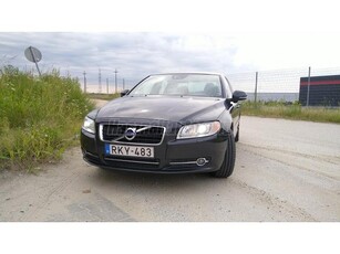 VOLVO S80 2.4 D [D5] Summum Geartronic Az elérhető legtöbb extrával felszerelve