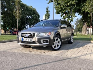 VOLVO XC70 2.4 D [D5] AWD Summum Cross Country