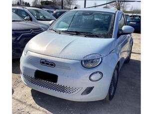 FIAT 500e Icon 42kWh (Automata) nagy navi alu felni nagyobb aksi