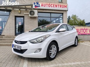 Hyundai Elantra 1.6i Life Ülésfűtés-Tolatóradar...