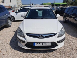 HYUNDAI I30 CW 1.6 CRDi LP Comfort KLÍMA/ÜLÉSFŰTÉS/ALUFELNI/MULTIKORMÁNY!