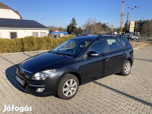 Hyundai I30 i30u CW 1.6 DOHC Comfort (Automata)...