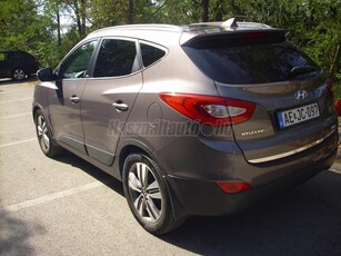 HYUNDAI IX35 2.0 CRDi LP Premium Újszerű 4WD Automata Elekt.Nyitható Pan.Tető Navi Kamera Led 18 Alu Félbőr