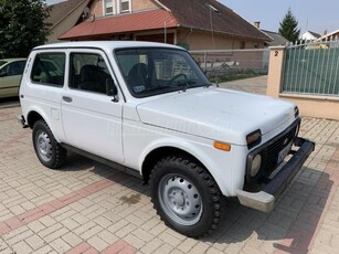 LADA NIVA 21214 Szervókormány