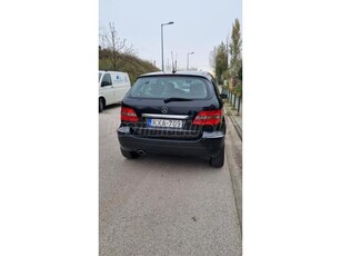 MERCEDES-BENZ B 200 CDI Autotronic