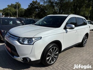 Mitsubishi Outlander 2.2 DI-D Instyle Navi 4WD...