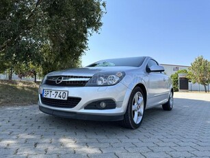 OPEL ASTRA H 1.6 GTC Cosmo