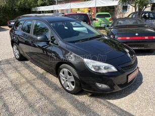 OPEL ASTRA J Sports Tourer 1.4 T Cosmo Ülésfűtés. kormányfűtés. 172 ezer km. szép állapotban