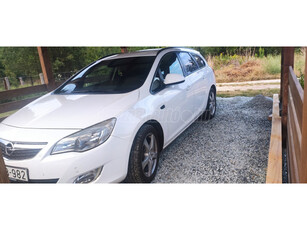 OPEL ASTRA J Sports Tourer 1.7 CDTI Cosmo