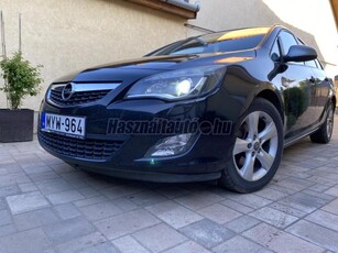 OPEL ASTRA J Sports Tourer 1.7 CDTI Sport