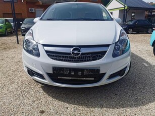 OPEL CORSA D 1.4 111 Years 135000km. szervizkönyv