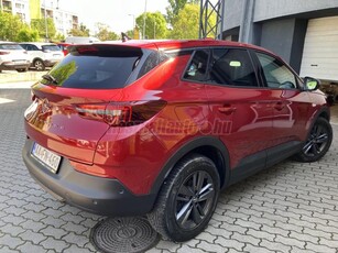 OPEL GRANDLAND 1.2 T Business Edition Magyar. Szervizkönyv. NAVI