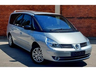 RENAULT ESPACE Grand2.0 dCi Initiale (Automata) (6 személyes ) Navi. 8 kerék. szervizkönyv. Parkradar